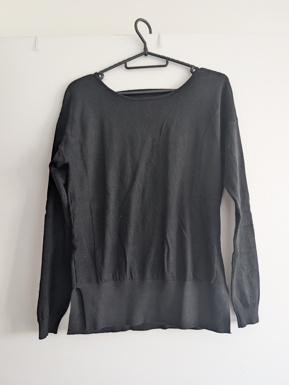 Black Long Sleeve Women's Knit Top
